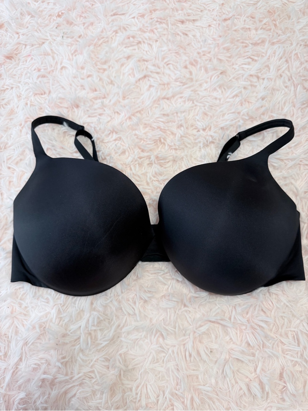 SKIMS Black Seamless Molded T-Shirt Bra